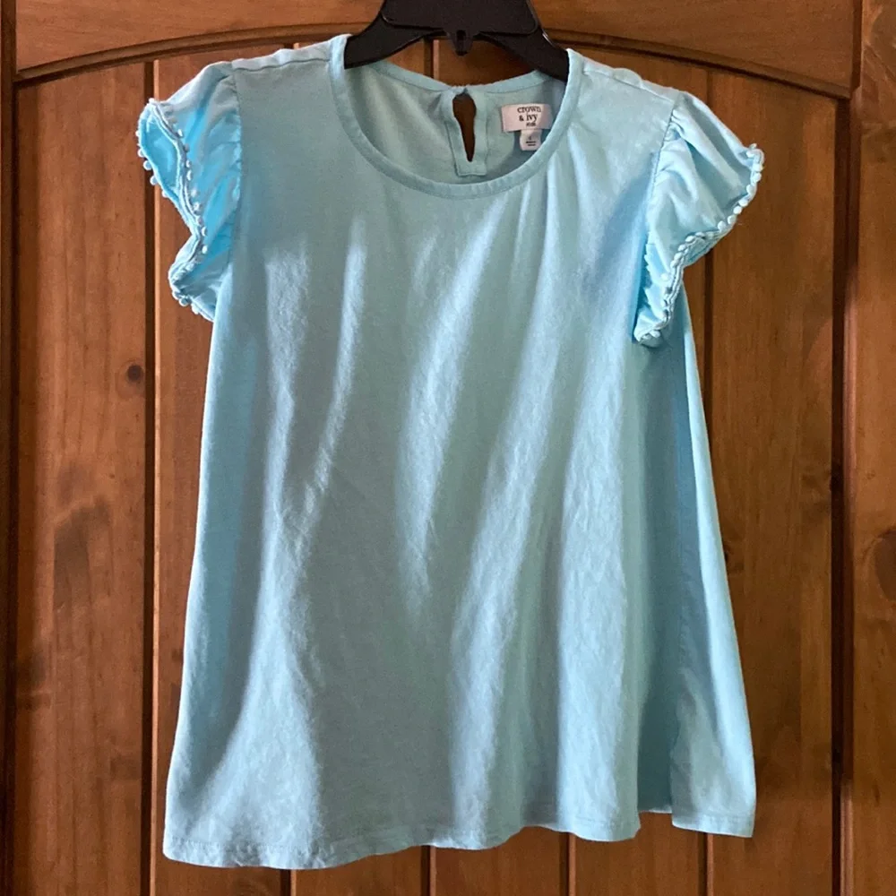 Light blue Crown & Ivy girls cap sleeve top size L